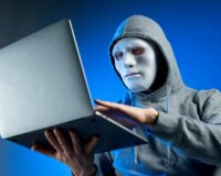 Как защитить ребенка от злоумышленников в сети? Советы экспертов, примеры мошенничества