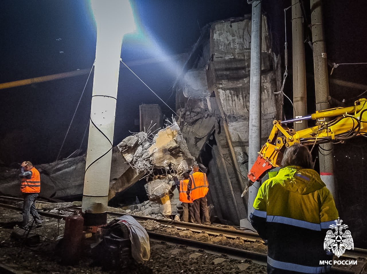 Жертвы обрушения моста в Вязьме могут обратиться за помощью на «горячую линию»