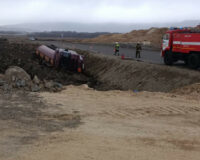 фото с места ДТП с бензовозом в Приморье