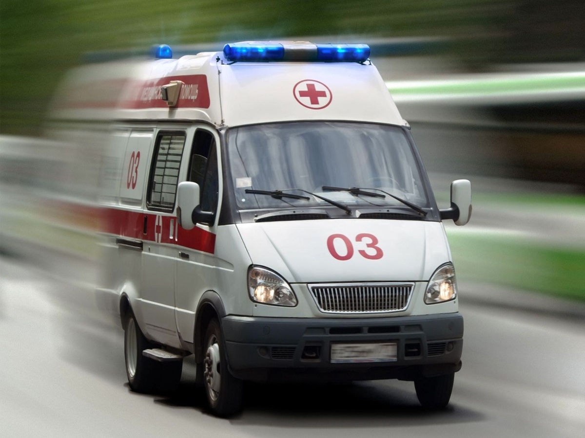 Состоящая на учете в психдиспансере жительница города Рязани выпала из окна