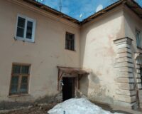 В Фурманове после вмешательства прокуратуры УК сделала ремонт в доме