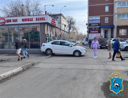 сбил двух пешеходов