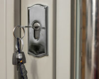 Ключи в двери
