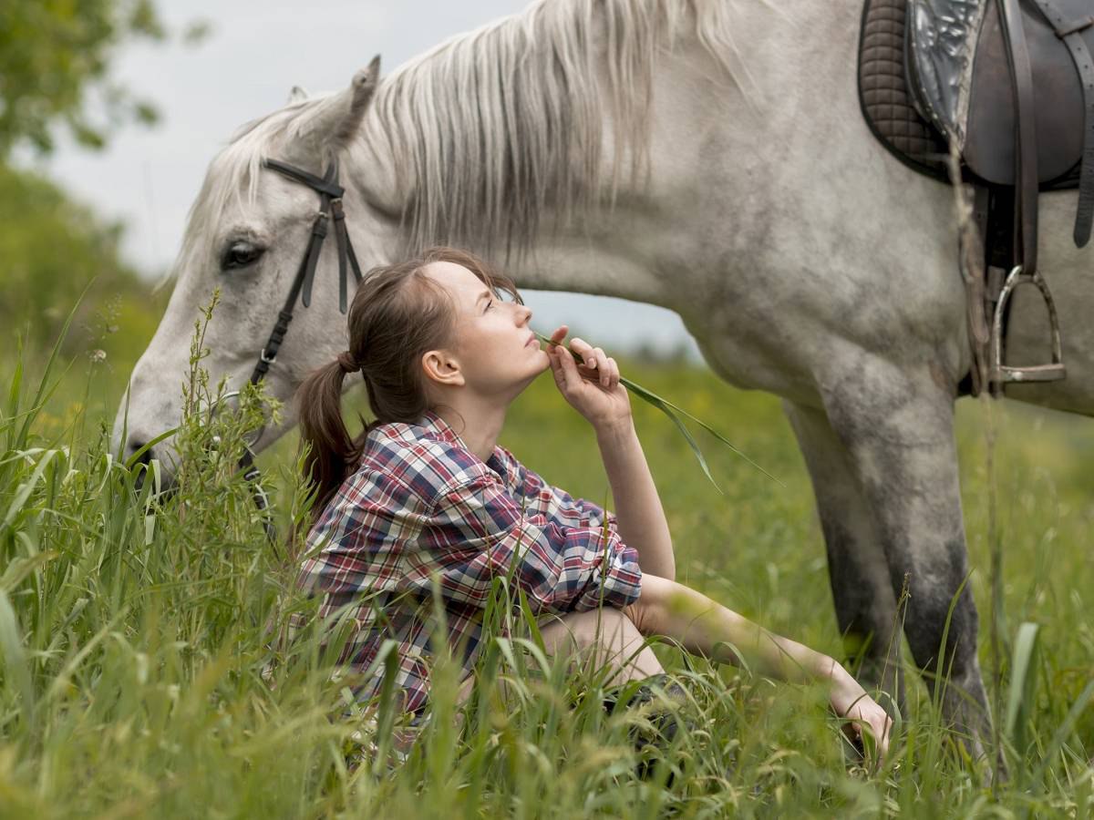 Гороскоп на 26 апреля: Овну и Рыбам в любых делах лучше следовать своим курсом