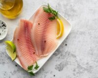 Гениальная закуска: этот рецепт филе окуня сделает вас хозяйкой любого праздника