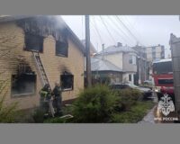 В Туле на Одоевской в двухэтажном особняке при пожаре погибла женщина