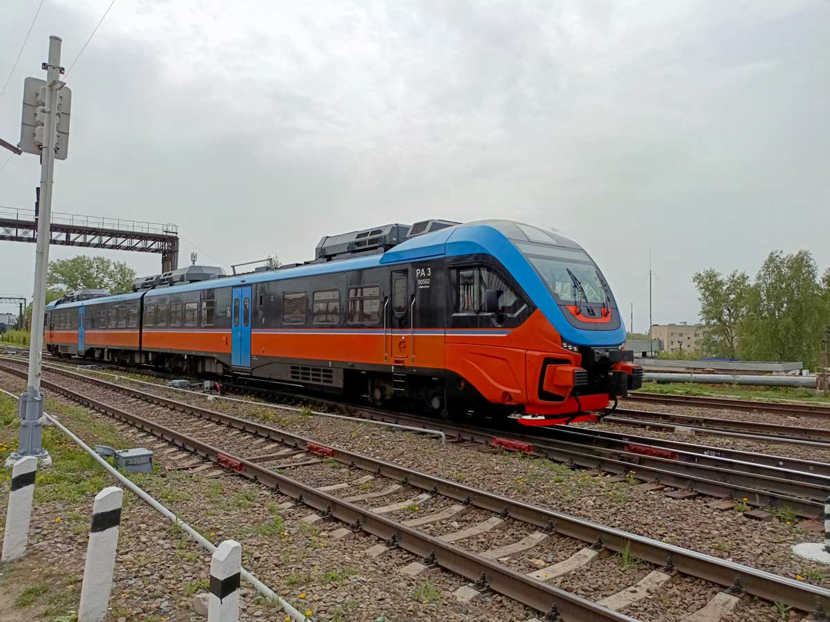 Расписание некоторых пригородных поездов в Орловской области изменится в период майских праздников