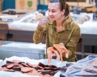 Гороскоп на 18 апреля: Телец и Весы отлично зарекомендуют себя в командной работе