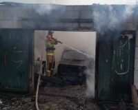 В Рязанской области в Ряжском районе сгорел гараж вместе с легковым автомобилем