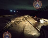 В Туле водитель чудом выжил в разорванном «Туареге» в ДТП с фурой