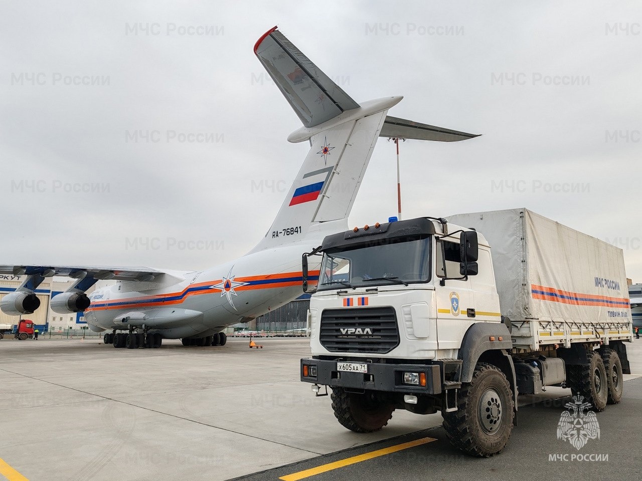 Тульская область передала жителям Оренбуржья 100 тонн гуманитарной помощи