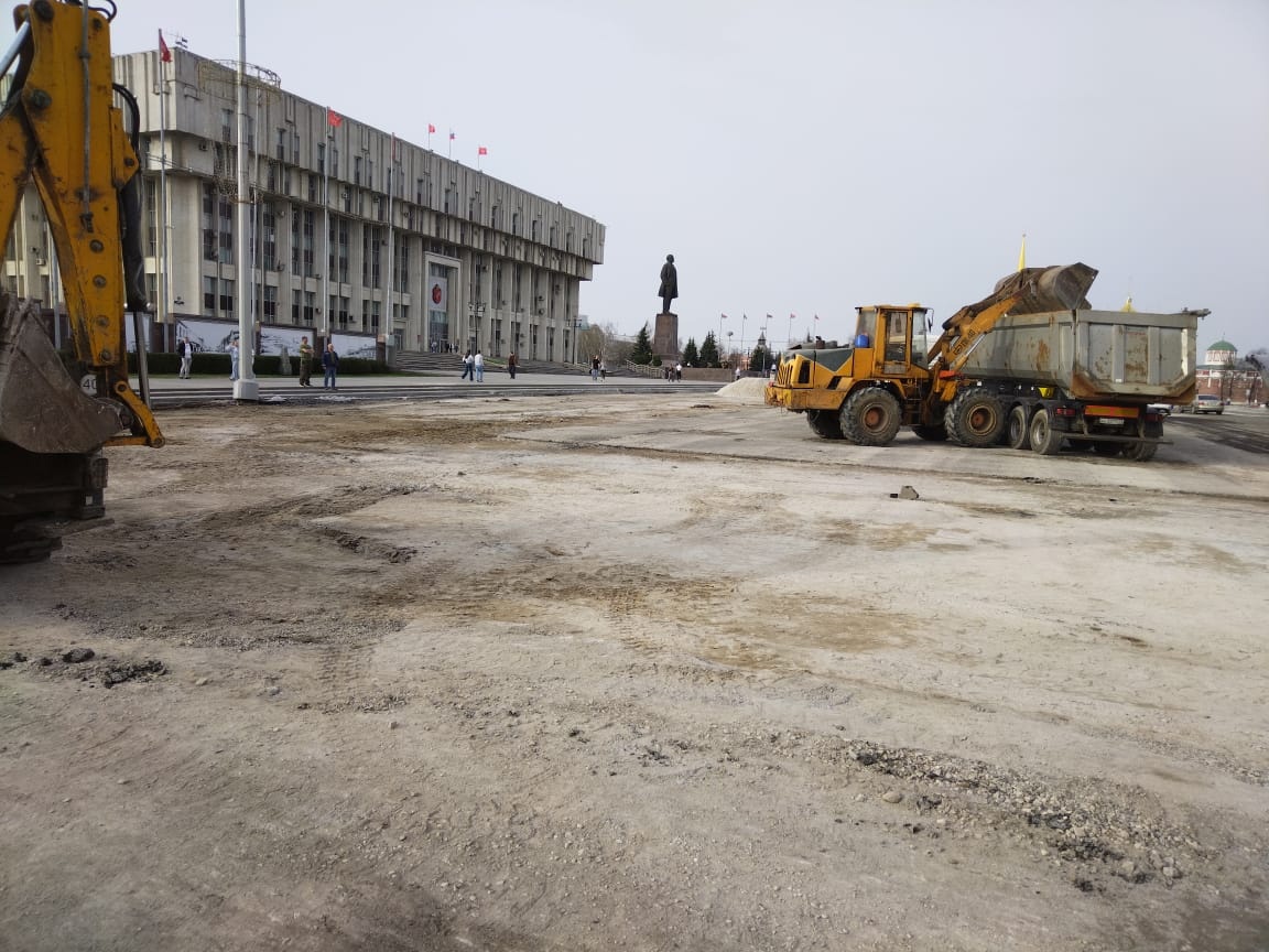 В Туле на проспекте Ленина идут ремонтные работы и уже сняли асфальт