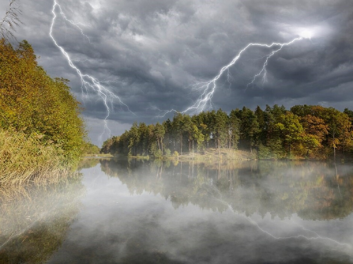 Одна сплошная аномалия: россиянам не стоит рассчитывать на нормальное лето