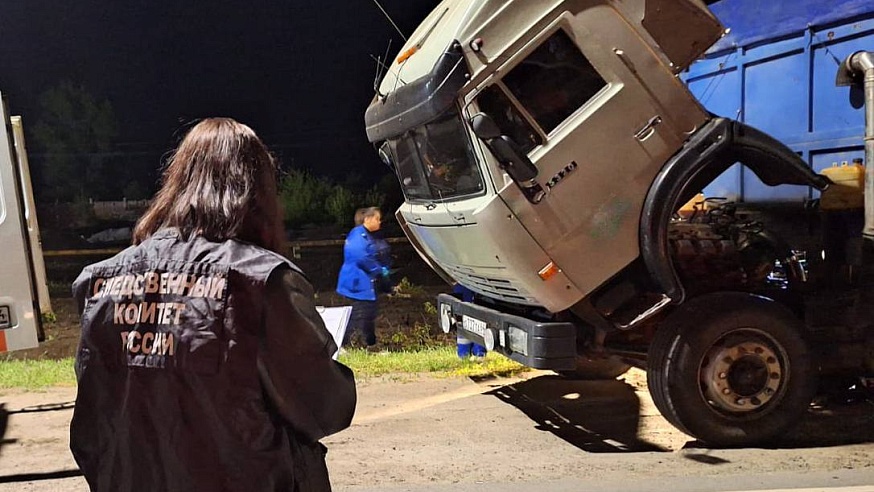 насмерть зажало кабиной