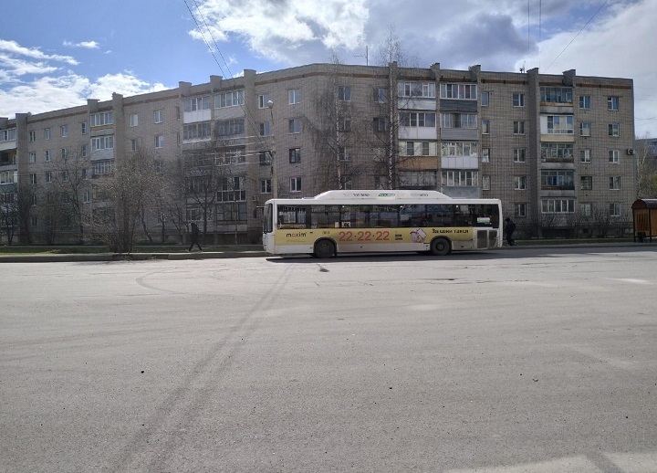 едет на разина