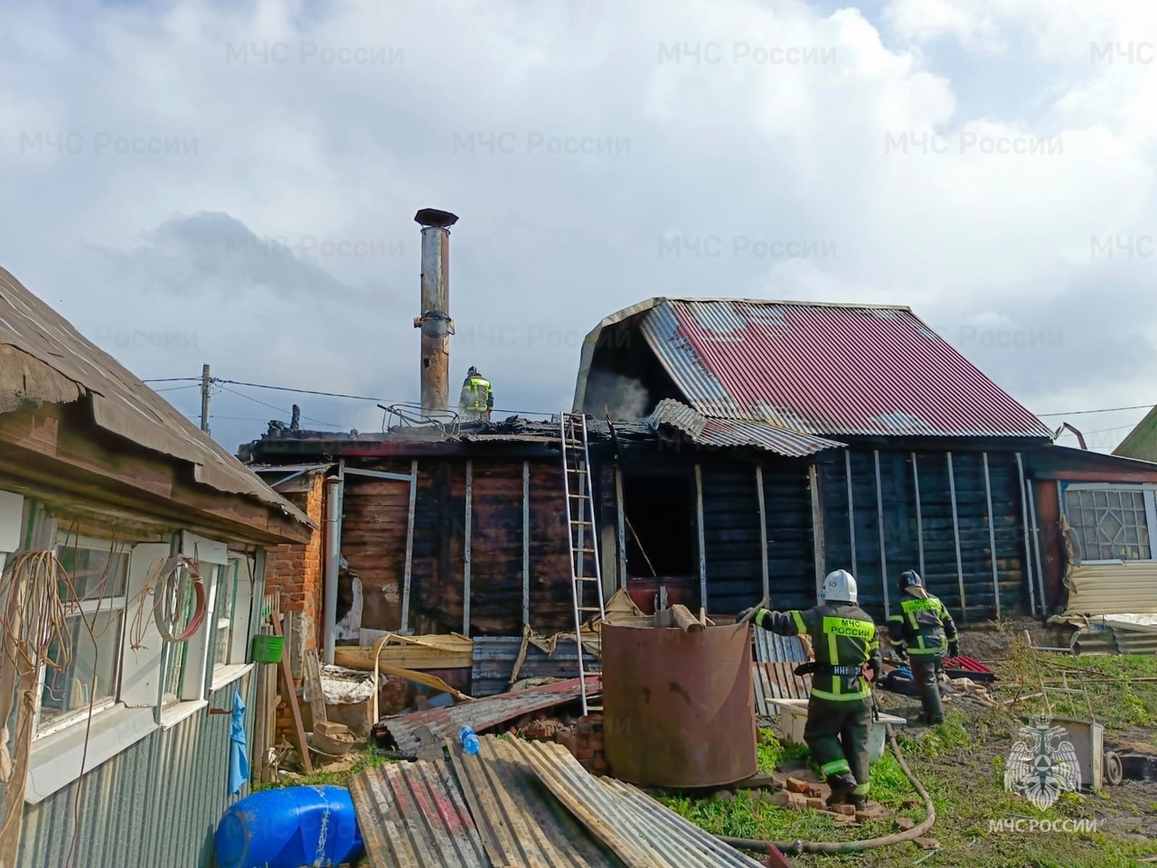 В Тульской области при пожарах в своих домах погибли двое мужчин