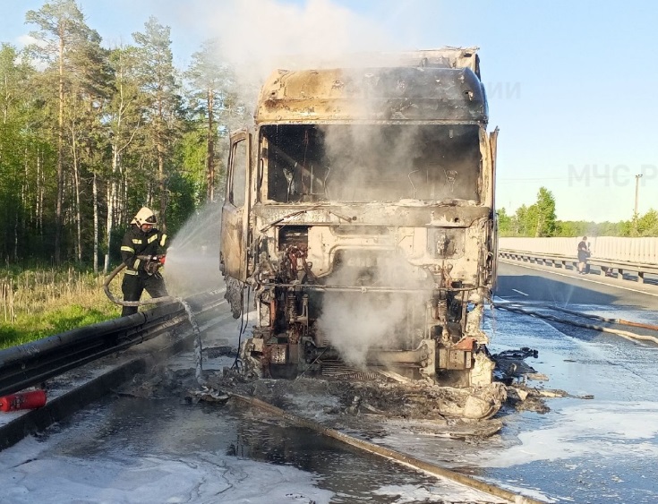 Пожар на трассе М-7