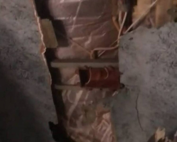 вандалы самолет