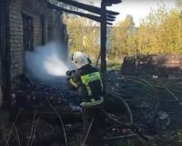 В Шуйском районе у окна сгоревшего дома пожарные нашли тела двух человек