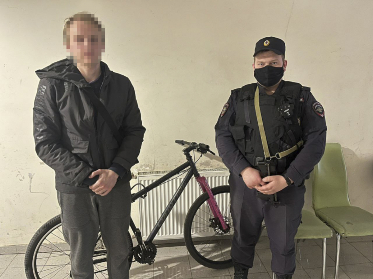 В Рязани 19-летний парень оседлал чужой велосипед и начал кататься пот всему городу