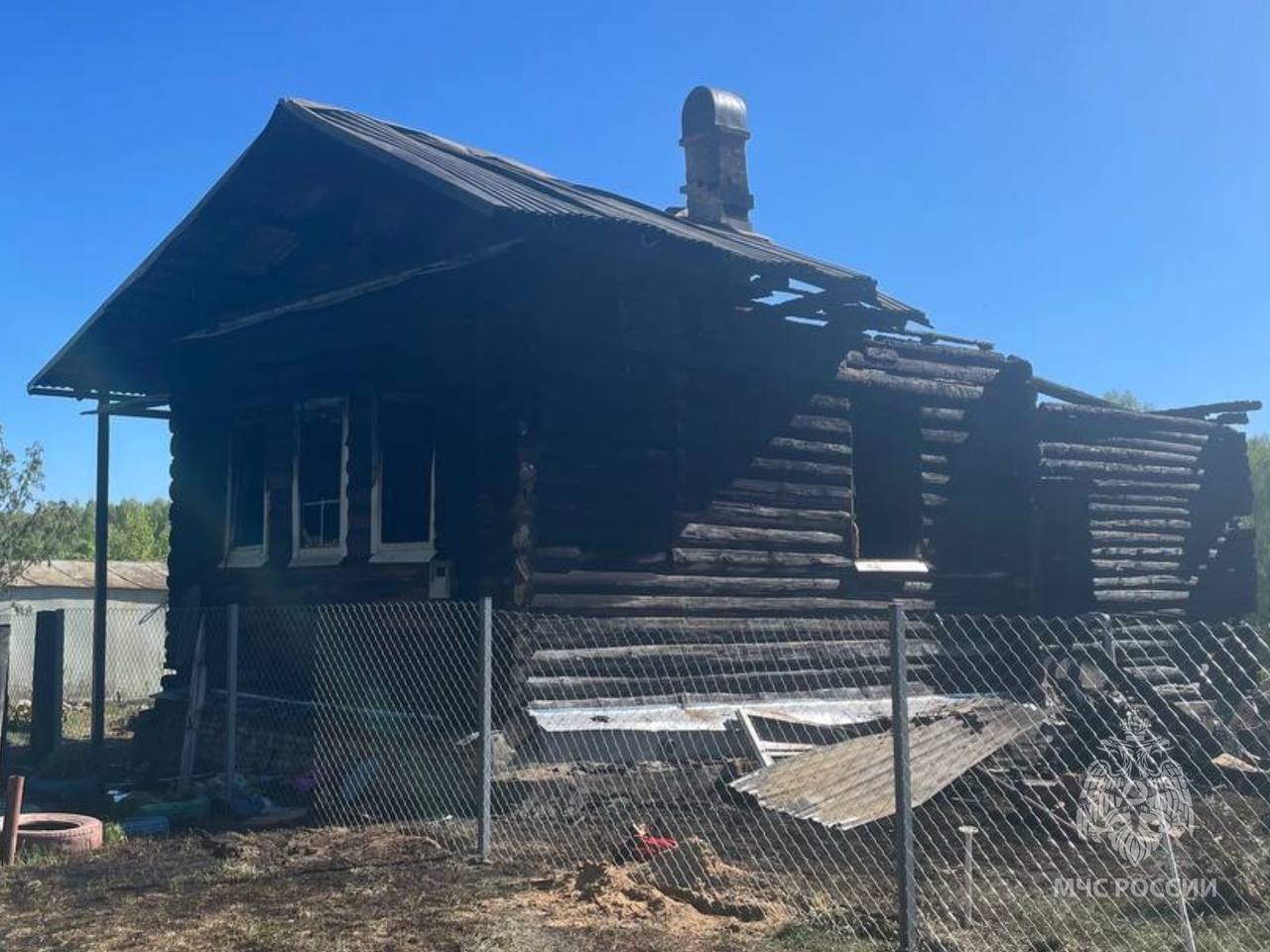 В Ивановской области пенсионер обжег руки, когда пытался потушить свой дом