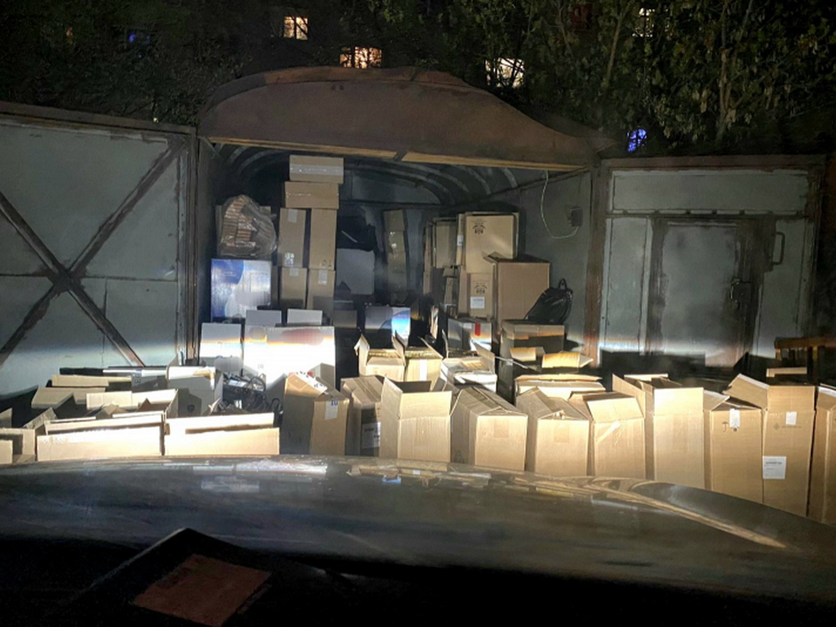 сигареты в гараже