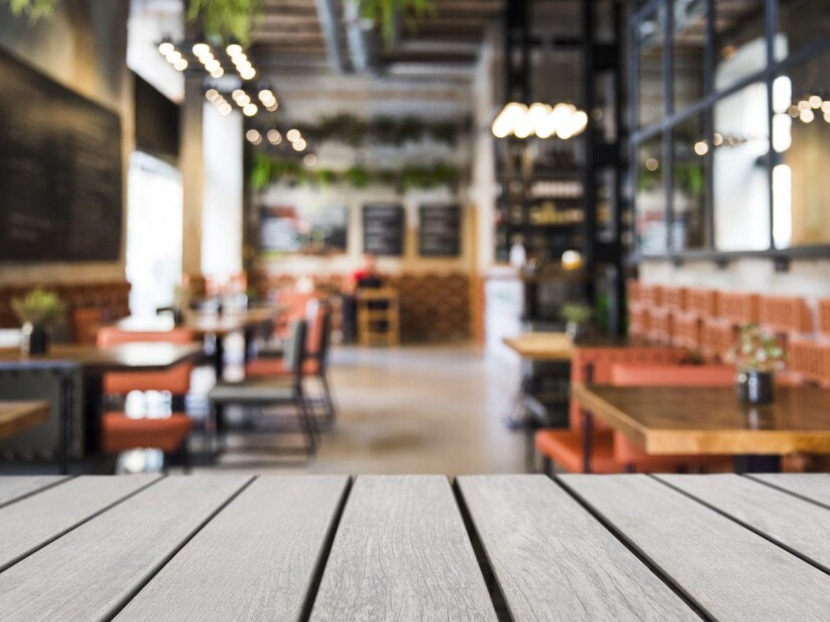 пустой ресторан