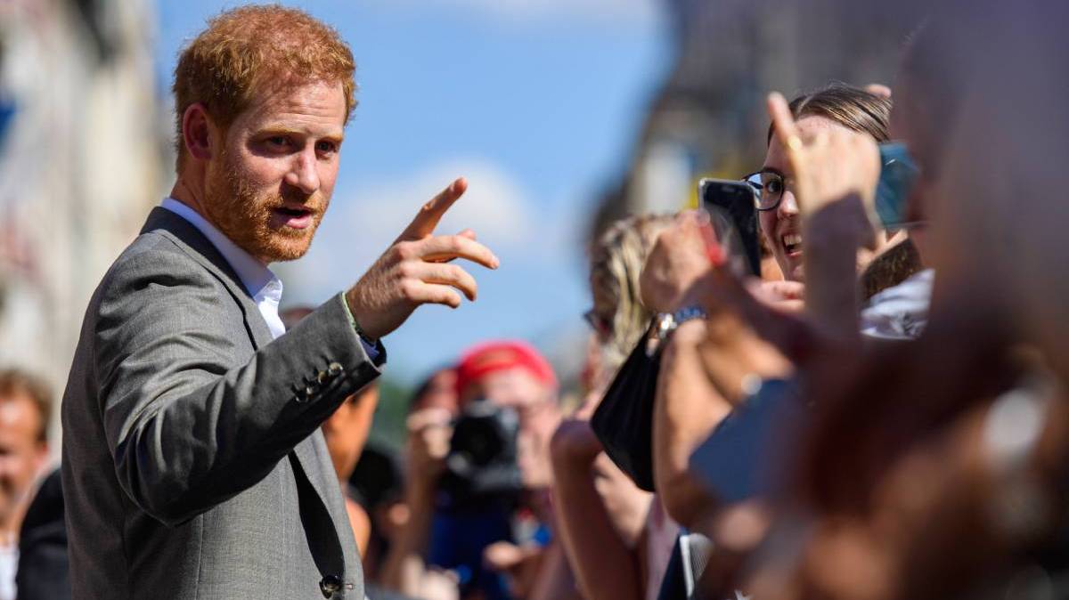 Карл III предупредил Гарри о последствиях за раскрытие семейных тайн