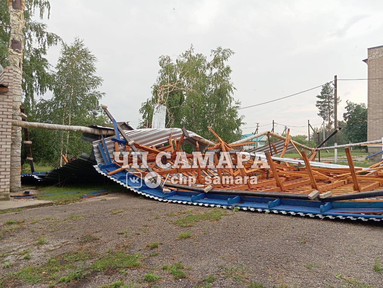 крышу сдуло