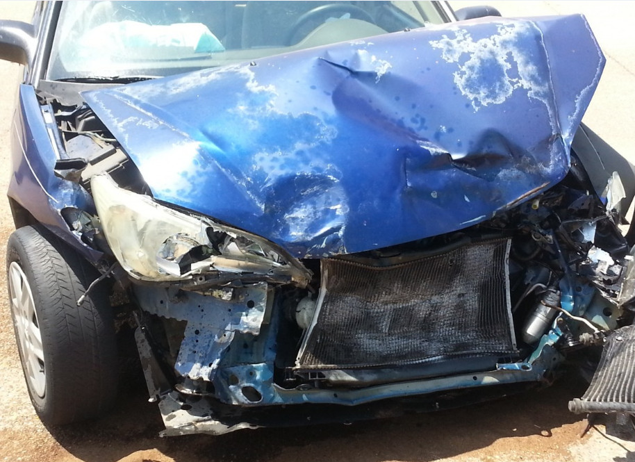 Под Тулой иномарка превратилась в груду железа от лобового столкновения