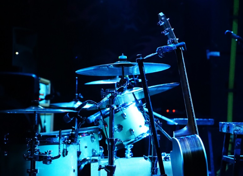 В Новомосковске отменили концерт и выступление Димы Билана и группы «Корни»