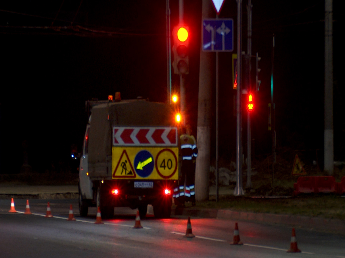В Рязани продолжают наносить дорожную разметку. На очереди еще два десятка улиц