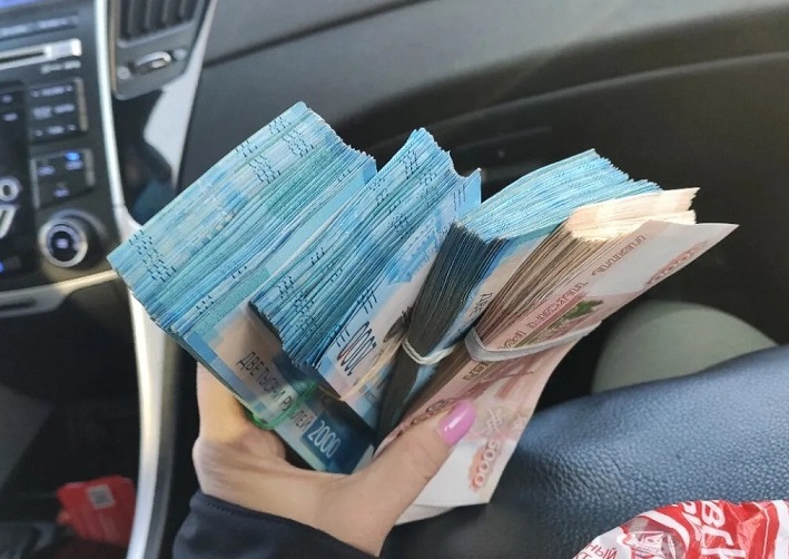 деньги взятка конверт