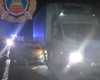 грузовик сбил двух мужчин