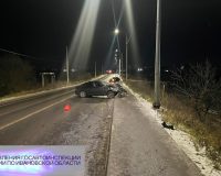 В Кохме в 7-летнюю девочку отлетел элемент автомобиля после аварии