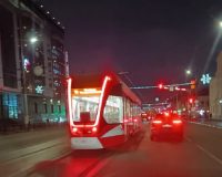 В Туле напротив Гостиного двора авария перекрыла обе полосы для трамваев