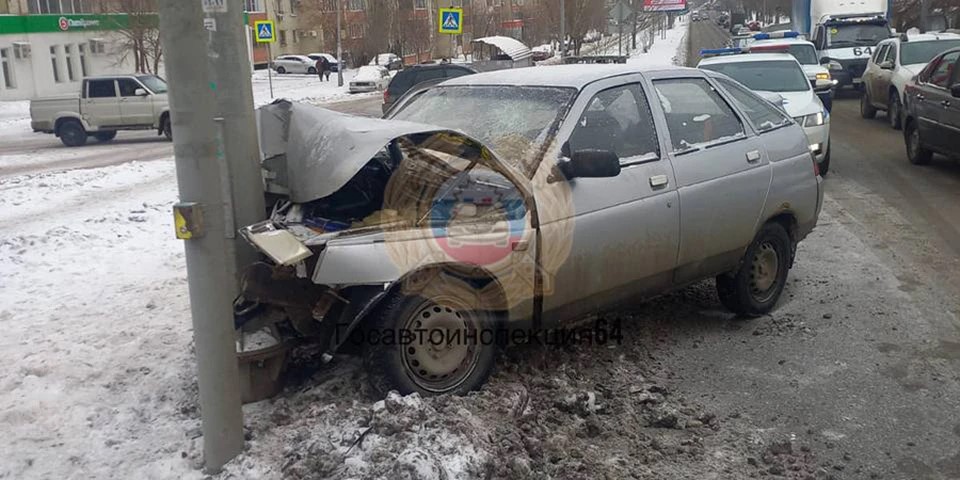 врезались в светофор