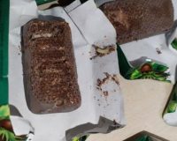 червь в конфете