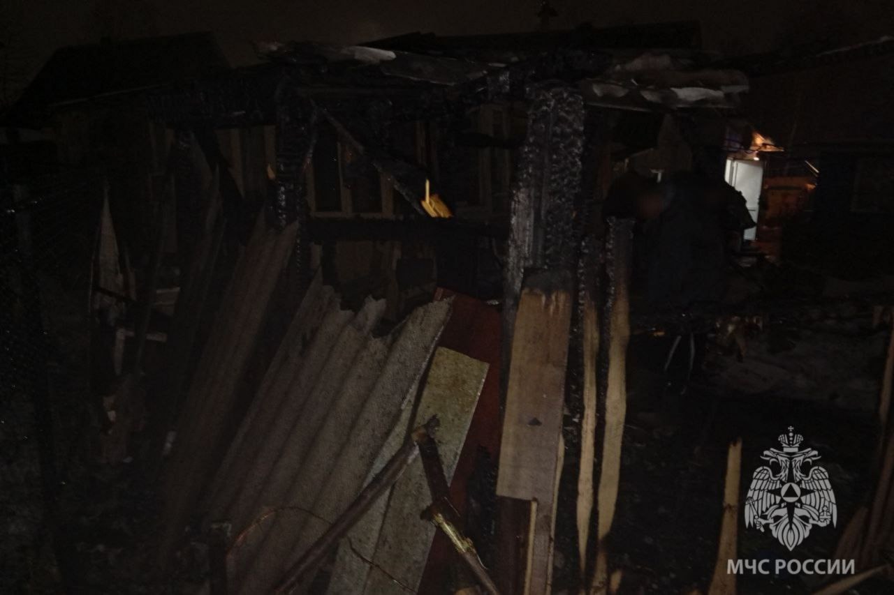 В Шуе сгорел сарай из-за неосторожного обращения с огнем