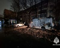 В городе Рязани во дворе многоэтажного дома сгорела «Газель»