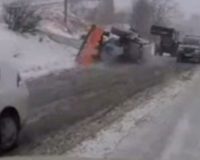 трактор опрокинулся