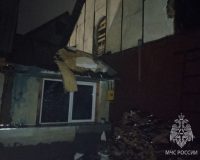 В Иванове из-за сварочных работ сгорел гараж с автомобилем внутри и дом