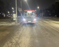 В городе Рязани автобус сбил 35-летнего и 9-летнего пешеходов