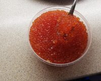 В Иванове ушлый вор вынес из магазина пять банок икры