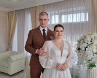 Владимир и Вероника из Рязани познакомились во время игры в DOTA и поженились через семь лет