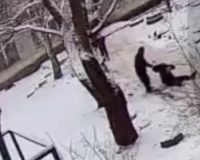 Зарезав человека насмерть посреди новгородской улицы, душегуб отправился в баню