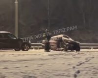 Под Тулой из-за резко выпавшего снега на трассе столкнулись 12 машин