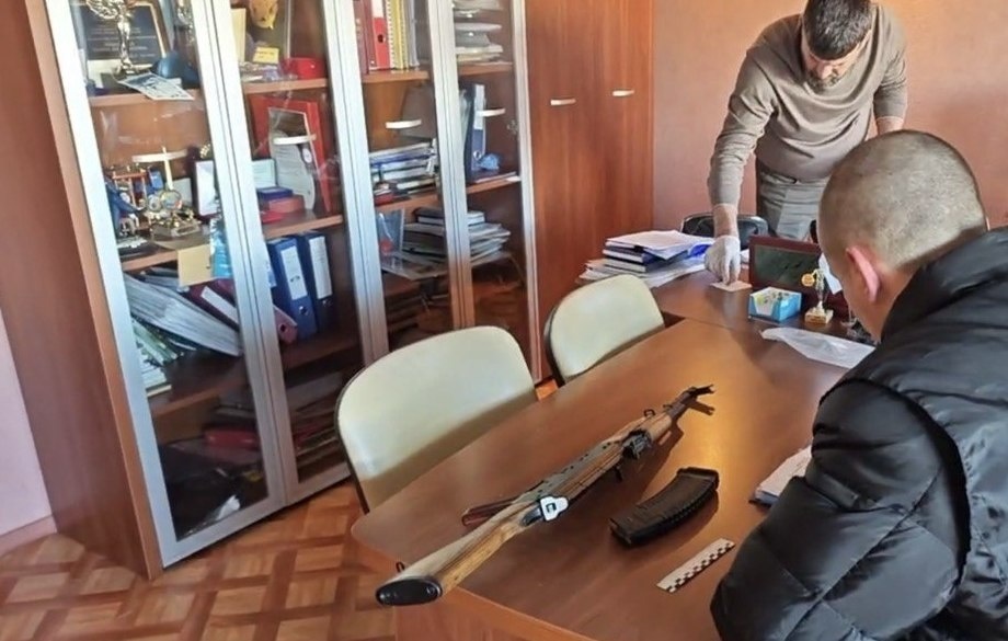 убил директора гостиницы