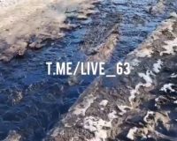 прорвало нефтепровод