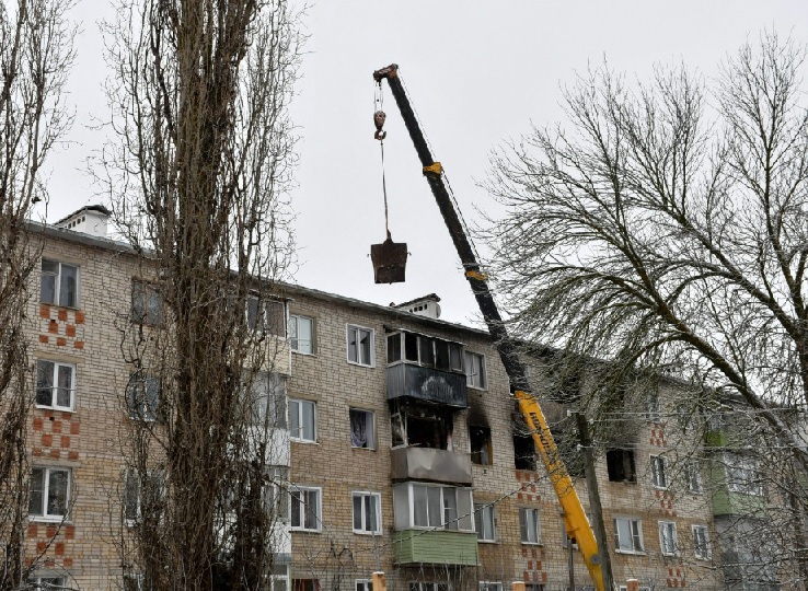 В Кирсанове Тамбовской области восстанавливают после взрыва многоэтажку